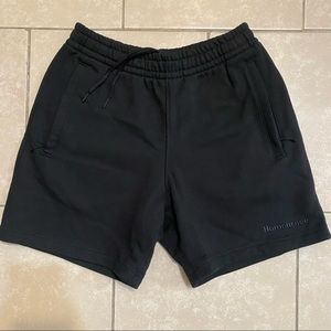 NWT Adidas X Pharrell Williams Basic Shorts (Gender Neutral)